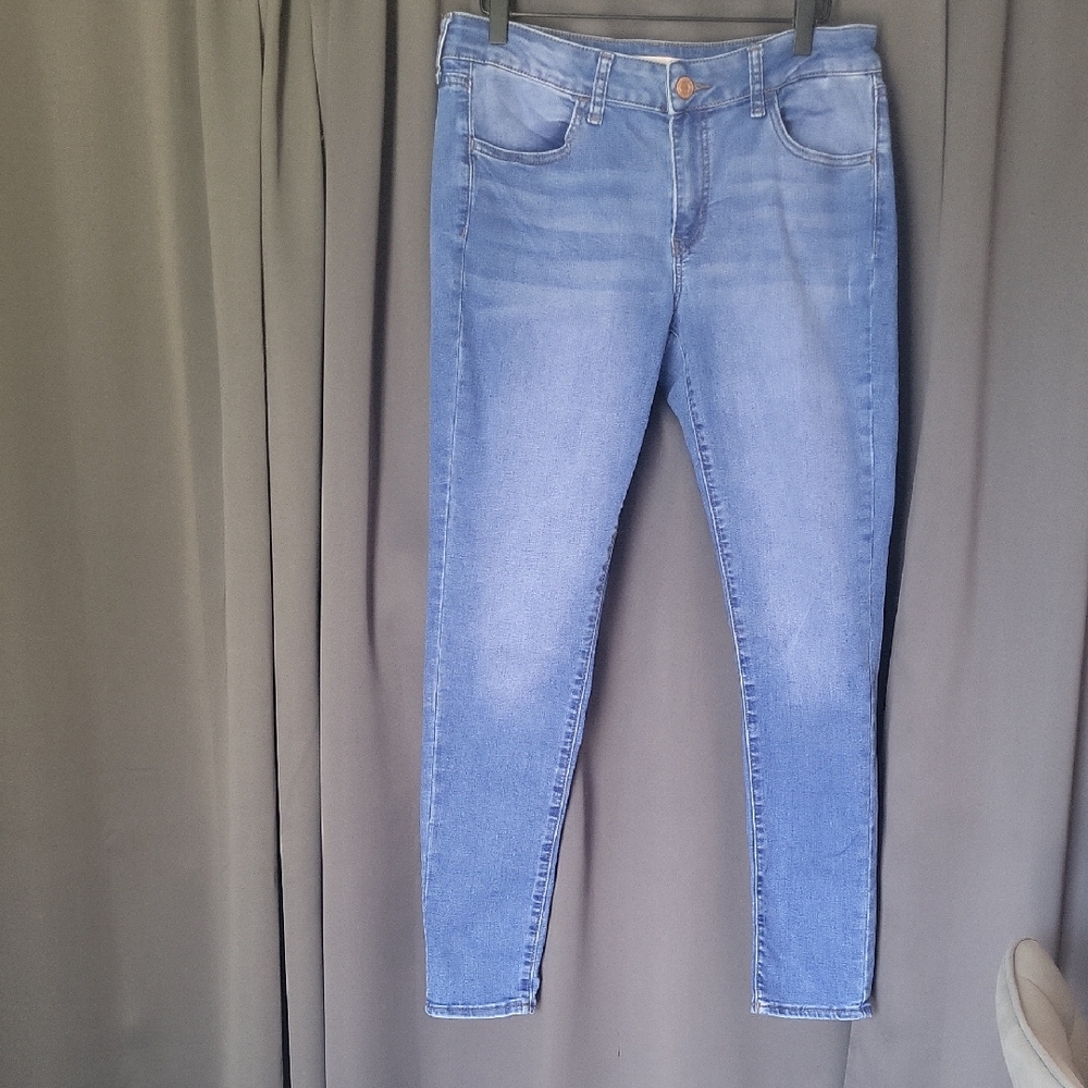 Blue Women's Low-Rise Jeggings Jeans